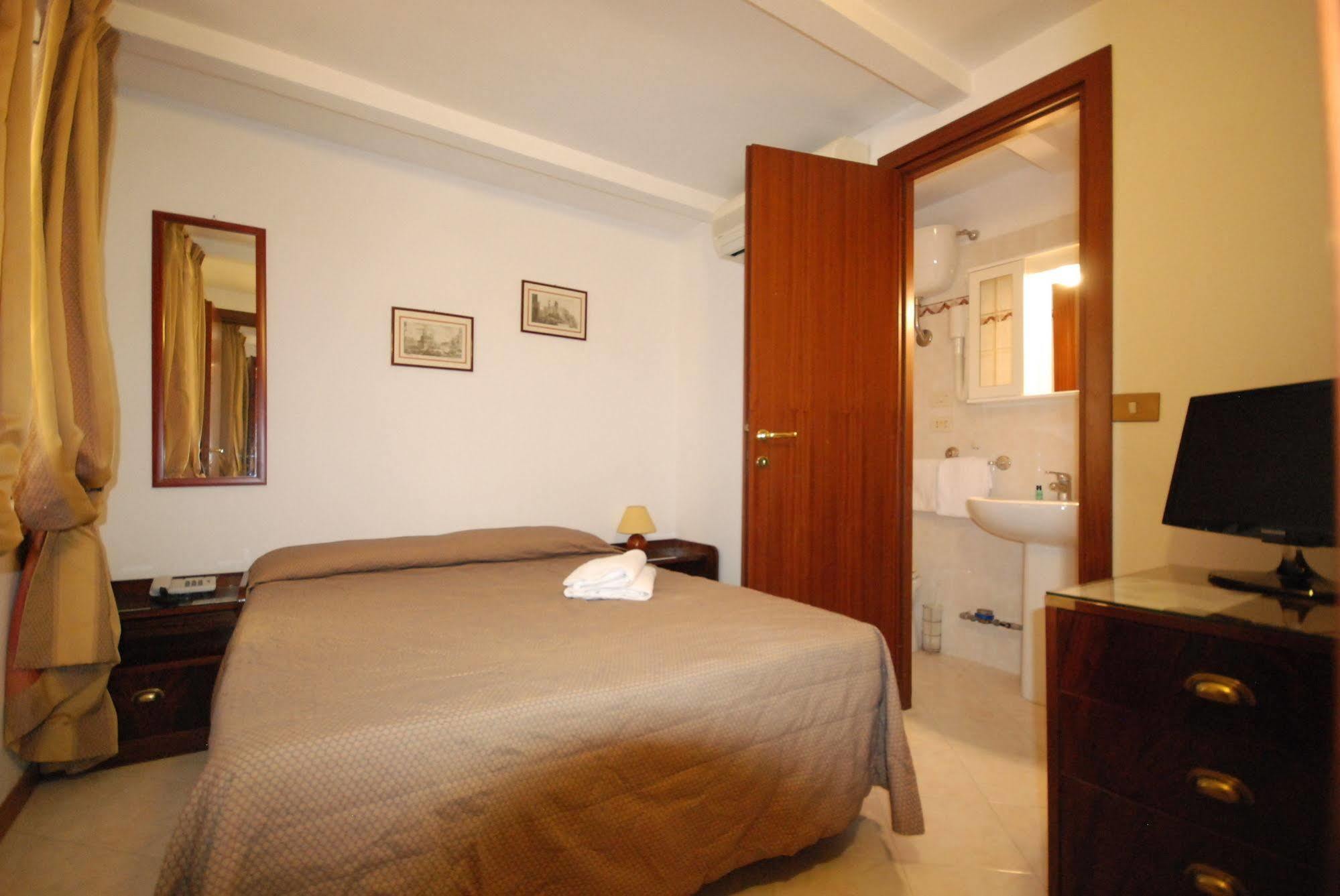 Hotel Residence Vatican Suites Rom Exterior foto